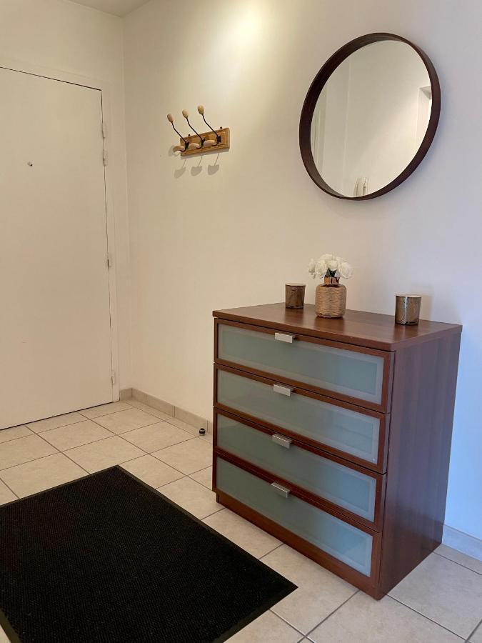 L'idéal Cosy-wifi-Netflix et Garage Vienne  Exterior foto